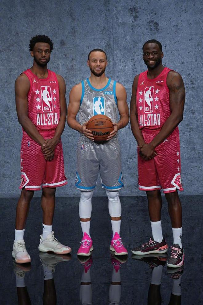 意媒：国米派球探现场观看比萨vs拉齐奥，目的是考察三名球员（意媒：国米球探现场观战比萨对阵拉齐奥，重点考察三名球员）