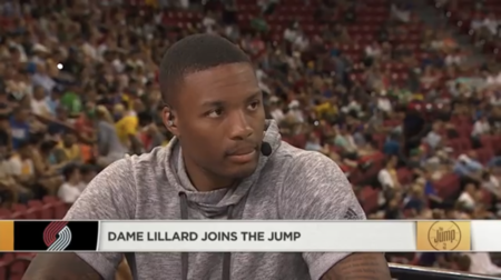 传承足球明星联赛“川辽对决”再现甲A经典，“四川雄起”唤起一代球迷记忆（传承足球明星联赛川辽再相逢，甲A经典重现，“四川雄起”勾起一代球迷回忆）