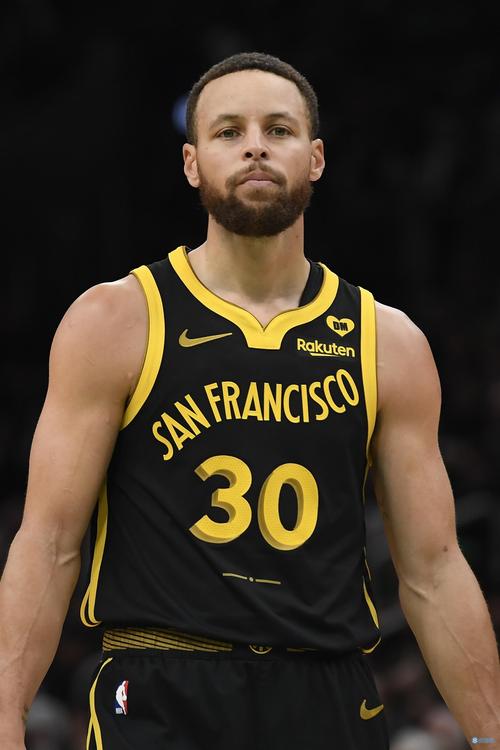 和保罗几周不说话？泰伦·卢：假的，但他被DNP后交流确实不多（传与保罗数周没沟通？泰伦·卢：不属实，但他DNP后交流减少）