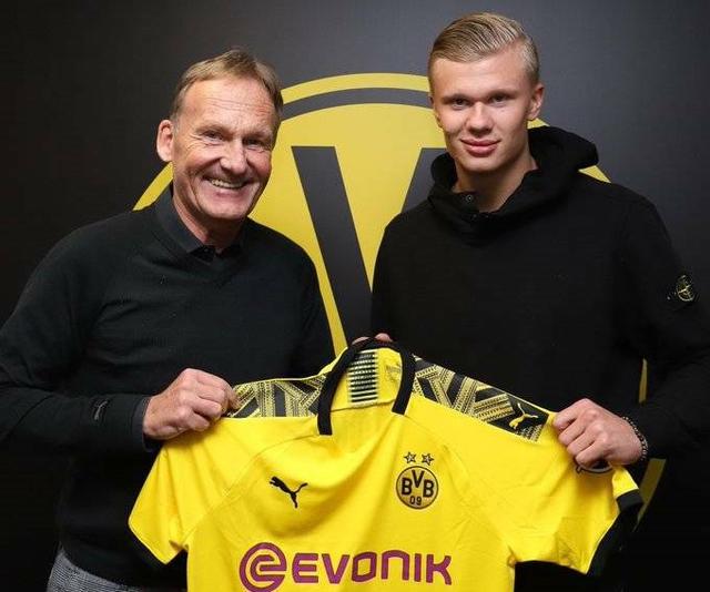 邮报整理C罗豪车收藏：有多辆布加迪，最贵的车价值850万英镑（邮报盘点C罗名车库：布加迪不止一辆，顶级车型价值850万英镑）