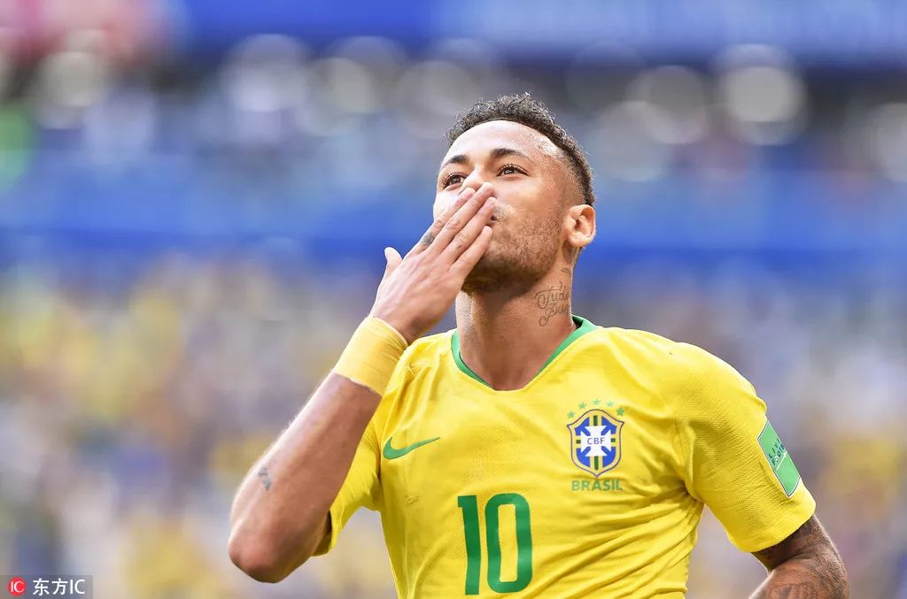 2026年世界杯五大夺冠热门：最有希望捧杯的是谁？（2026年世界杯冠军五大热门：谁最有望加冕？）