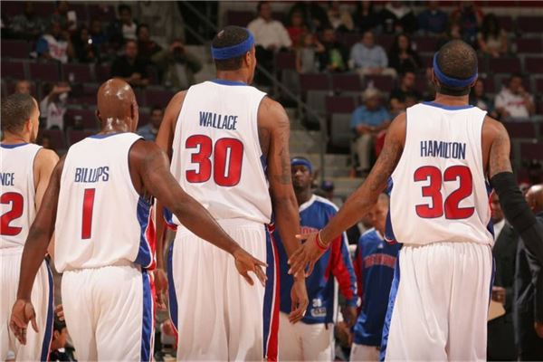 甘兹谈从国米转会米兰：虽然朋友也辱骂我，但是我从未后悔（甘兹谈从国米转投米兰：挨朋友骂也不曾后悔）